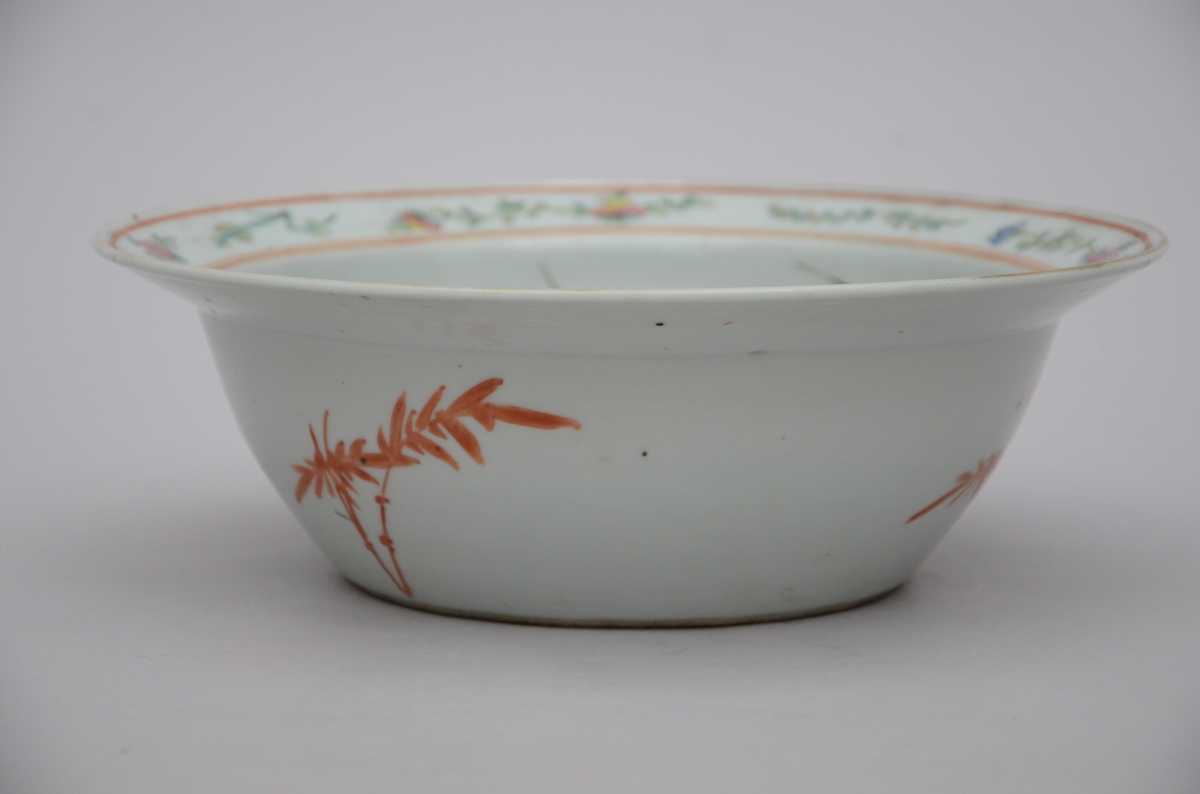 Chinese bowl in porcelain 'characters with foo dog' (29cm) - Image 3 of 3