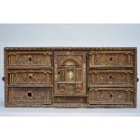 Spanish bargueno in walnut with inlaywork, 17th century (*) (30x103x49cm)