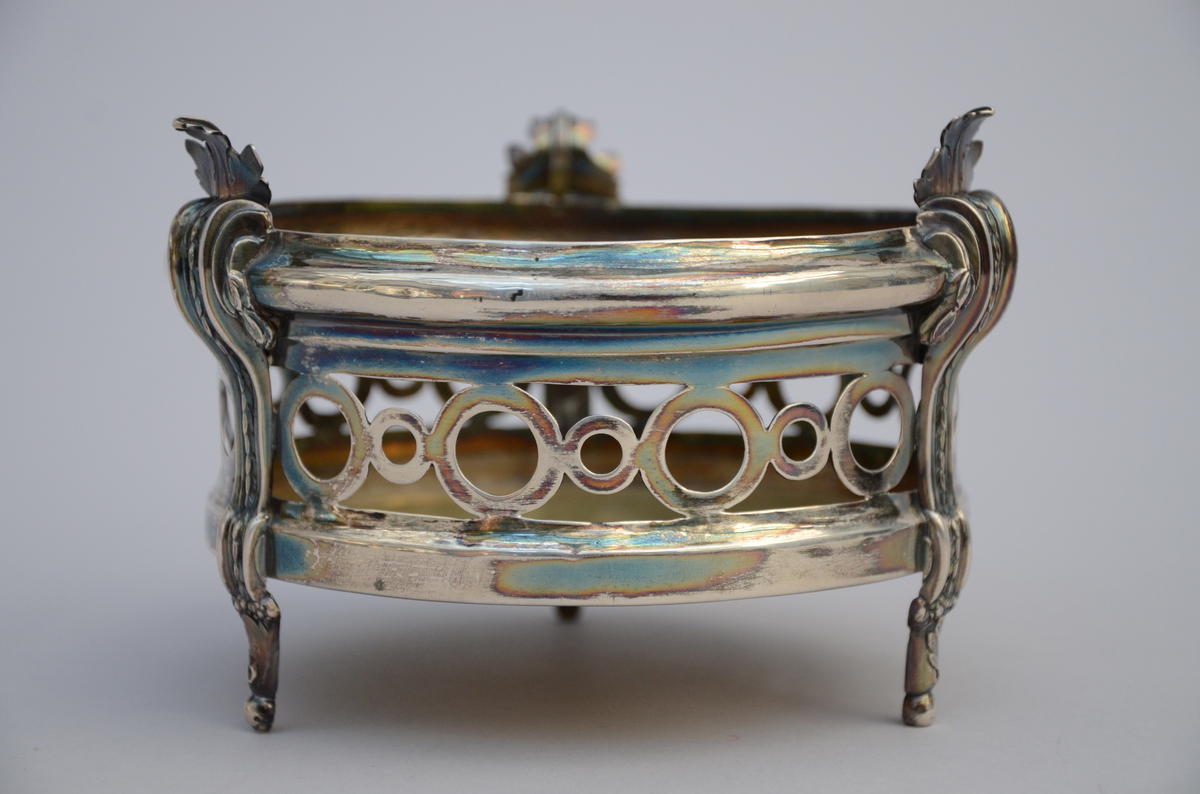 A silver brazier by De Rudder, Bruges 18th century (15x11cm)