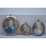 Lot: 3 miniatures 'portraits' (4cm)