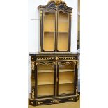 A Napoleon III display cabinet with gilt bronze decoration (40x120x237cm)