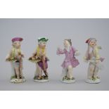 Lot: four porcelain figures 'seasons' (*) (9cm)