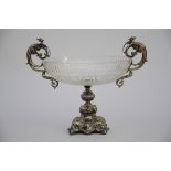 A crystal milieu de table with silver mounts (*) (24x43x35cm)