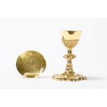 Gothic revival chalice with pateen in gilt silver by Henricus van Gardinge, 19th century (22cm)