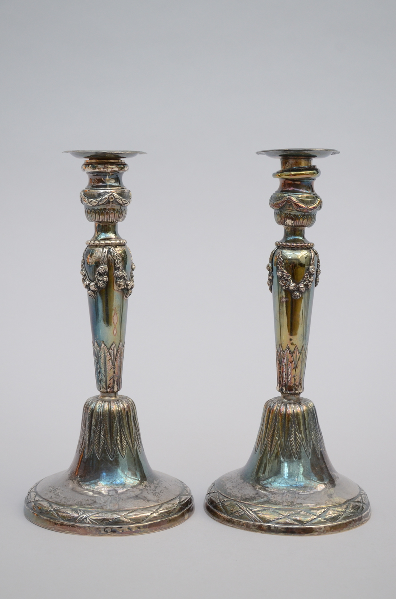 A pair of Louis XVI silver candlesticks by Michel Bulcke, Bruges 18th century (*) (29cm) - Image 2 of 3