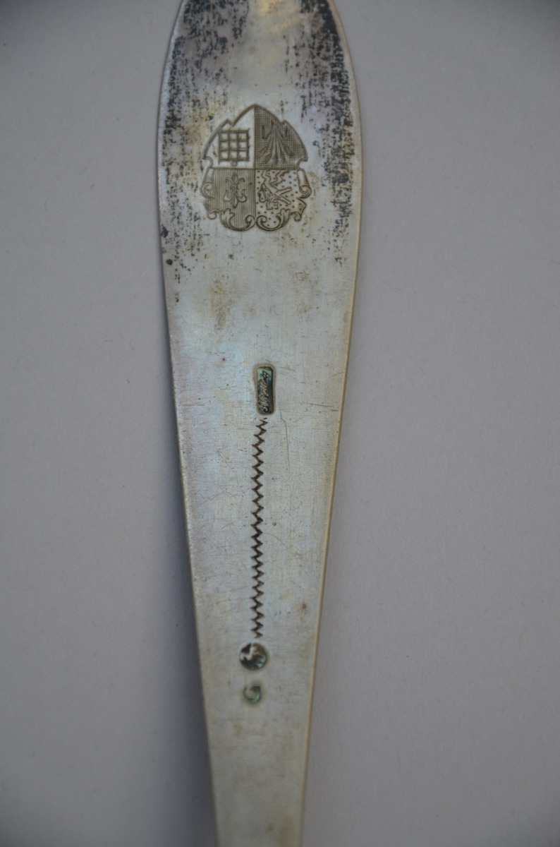 Lot: five silver spoons, 18th century - Image 6 of 7