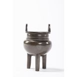 Chinese bronze tripod censer with silver inlay, signed (12cm)