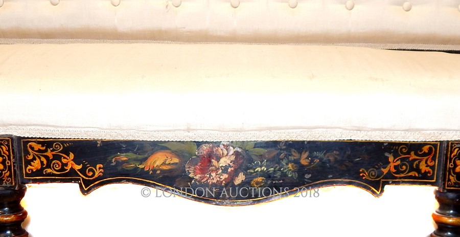 Late 19th century painted settee - Image 4 of 4