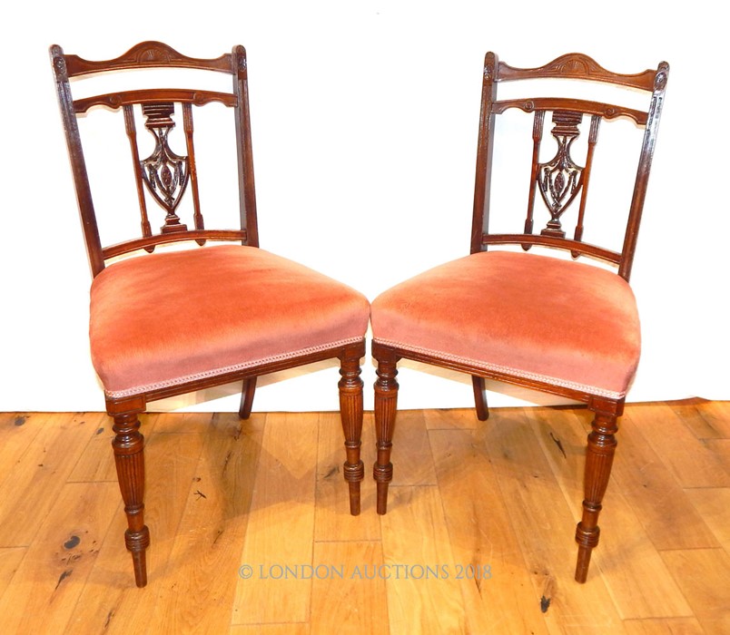 A set of six chairs. - Image 2 of 4