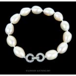 A Pearl Bracelet.