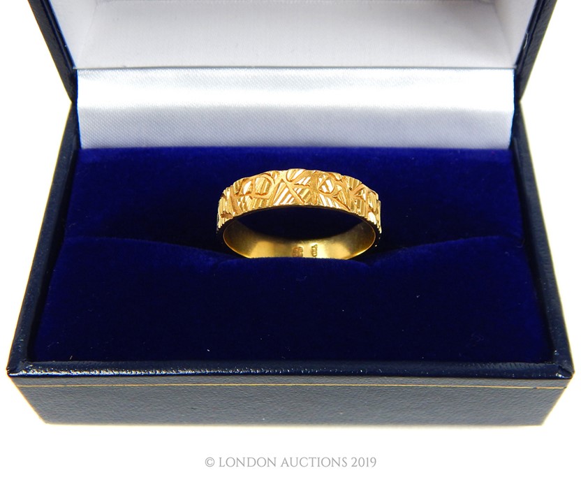 An Engraved Wedding Band. - Image 4 of 4