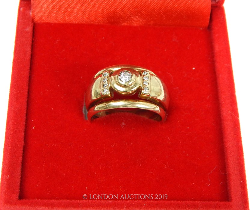 A 9 Carat Gold Ring. - Image 4 of 4