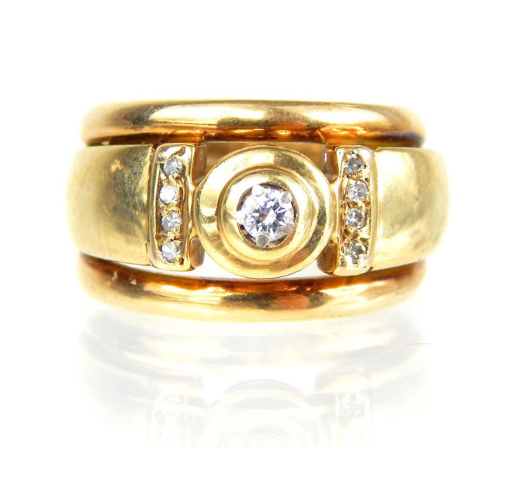 A 9 Carat Gold Ring. - Image 3 of 4