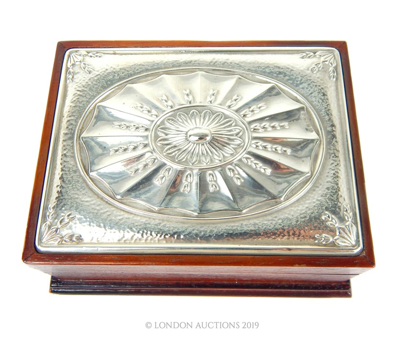 A Sterling Silver Mounted Ring Box. - Image 2 of 4