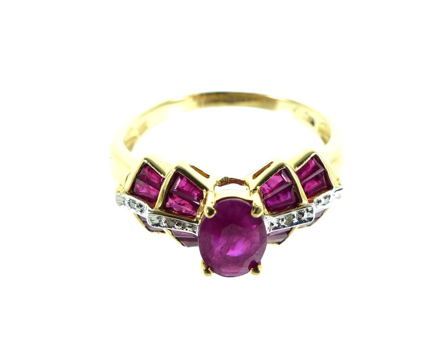 A 14 Caret Yellow Gold Art bDeco Style Ruby And Diamond Ring. - Image 2 of 2