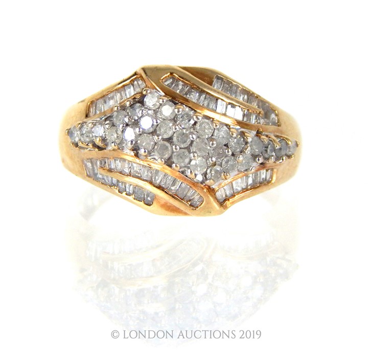 A 9 Carat Gold Cluster Ring. - Image 2 of 4