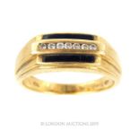 A Mens 10 Carat Gold Ring.