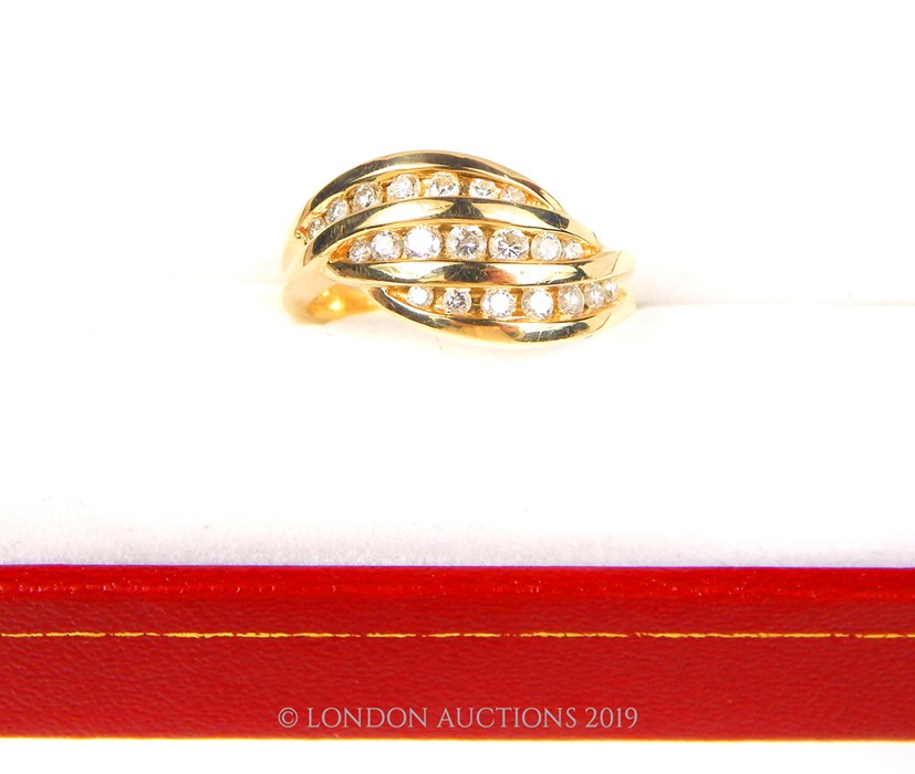 A 14 Carat Gold Diamond Ring. - Image 4 of 4