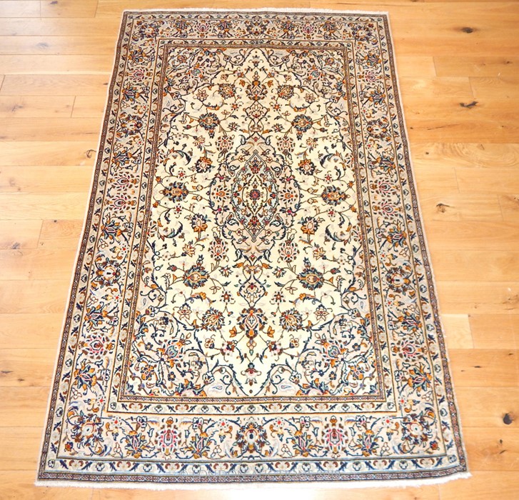 A Fine Central Persian Kashan Rug.