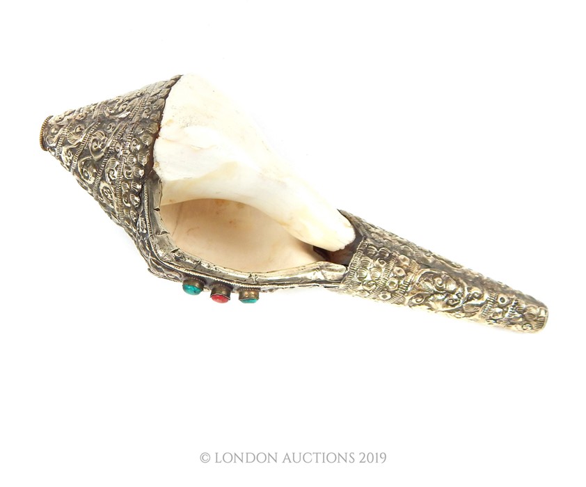 A Tibetan White Metal Inlayed Conch Shell. - Image 4 of 4
