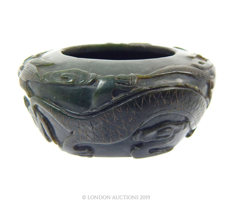 A Large Qing Dynasty Period Spinach Jade Bowl With Dragon Carving - Image 4 of 4