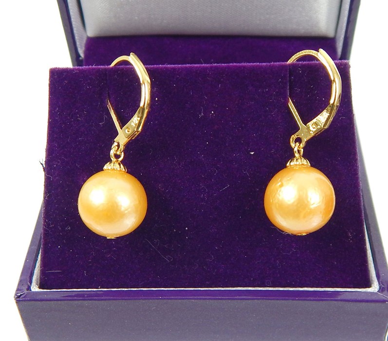 Two Pairs Of pearl Drop Earrings. - Image 2 of 3