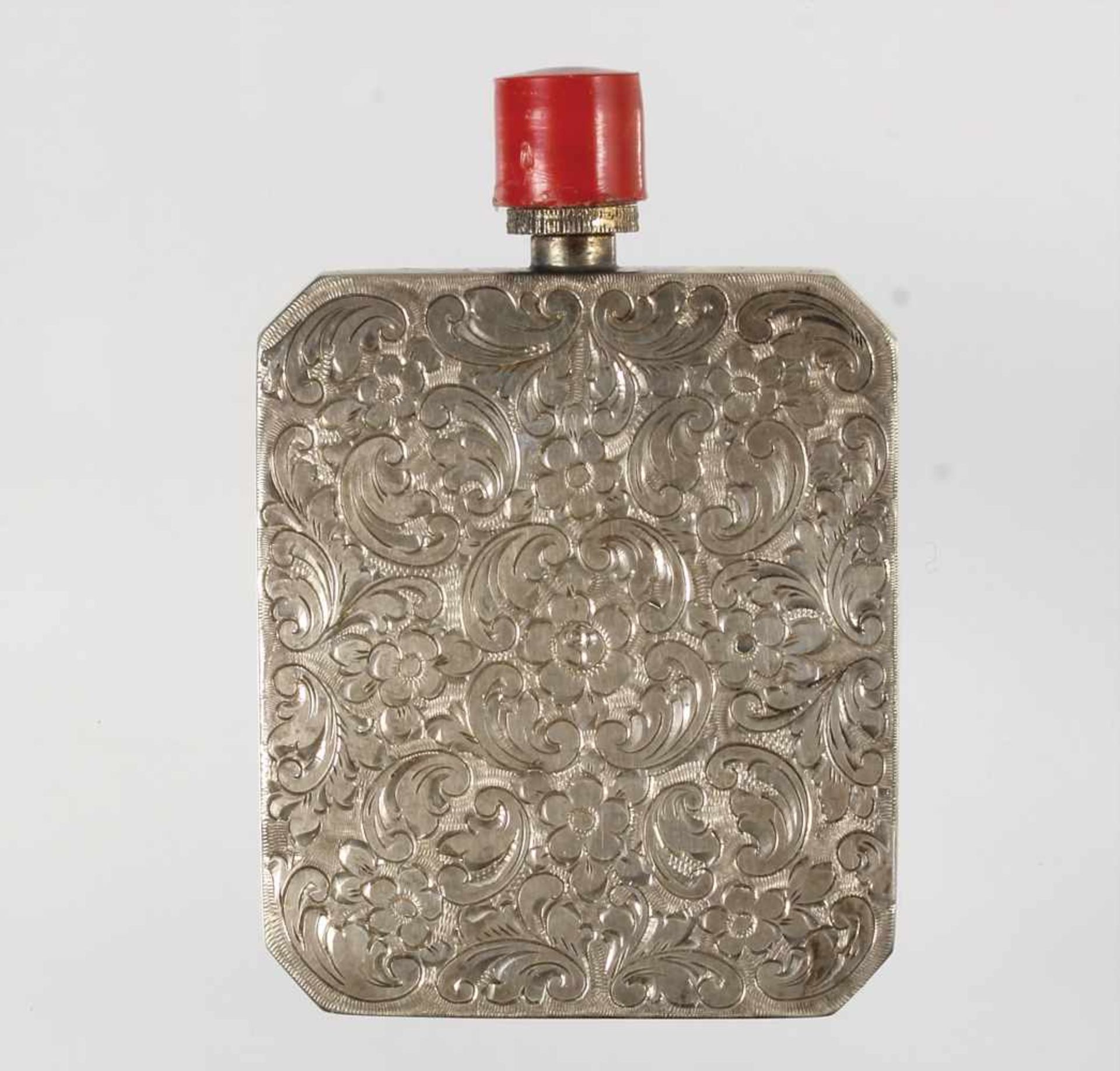Parfum-Flacon, "ART-DECO" 1930/40er Jahre, Silber 925/000, beidseitig fein graviert, roter