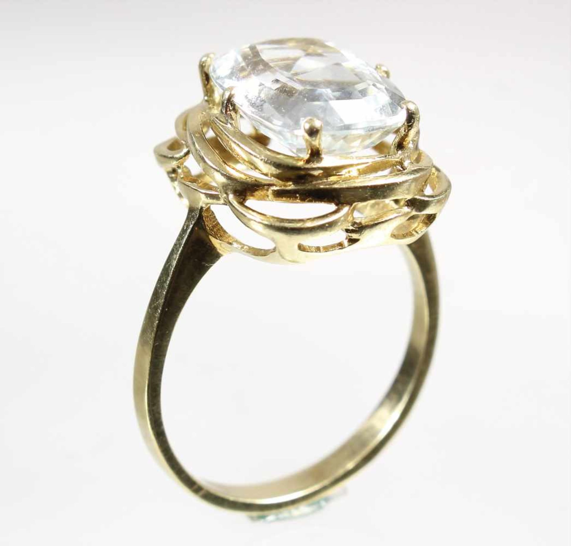 Ring, GG 585/000, Aquamarin ca. 5,5 ct im Antique-Schliff, RW ca. 59 - Bild 2 aus 2