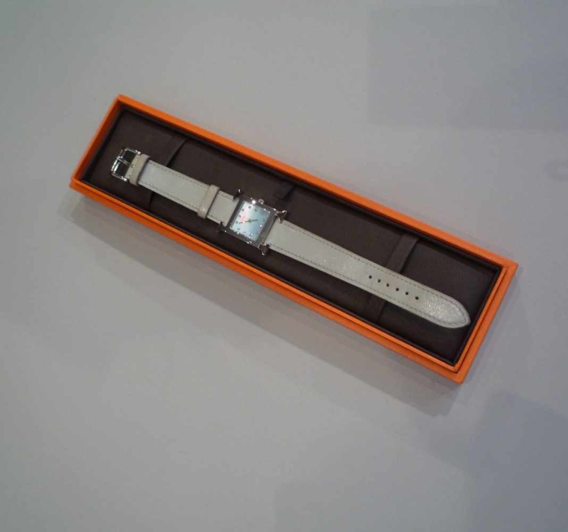 HERMES PARIS HEURE H , montre-bracelet de dame en acier. Signée Hermès.modèle Heure H , boîtier - Bild 4 aus 7