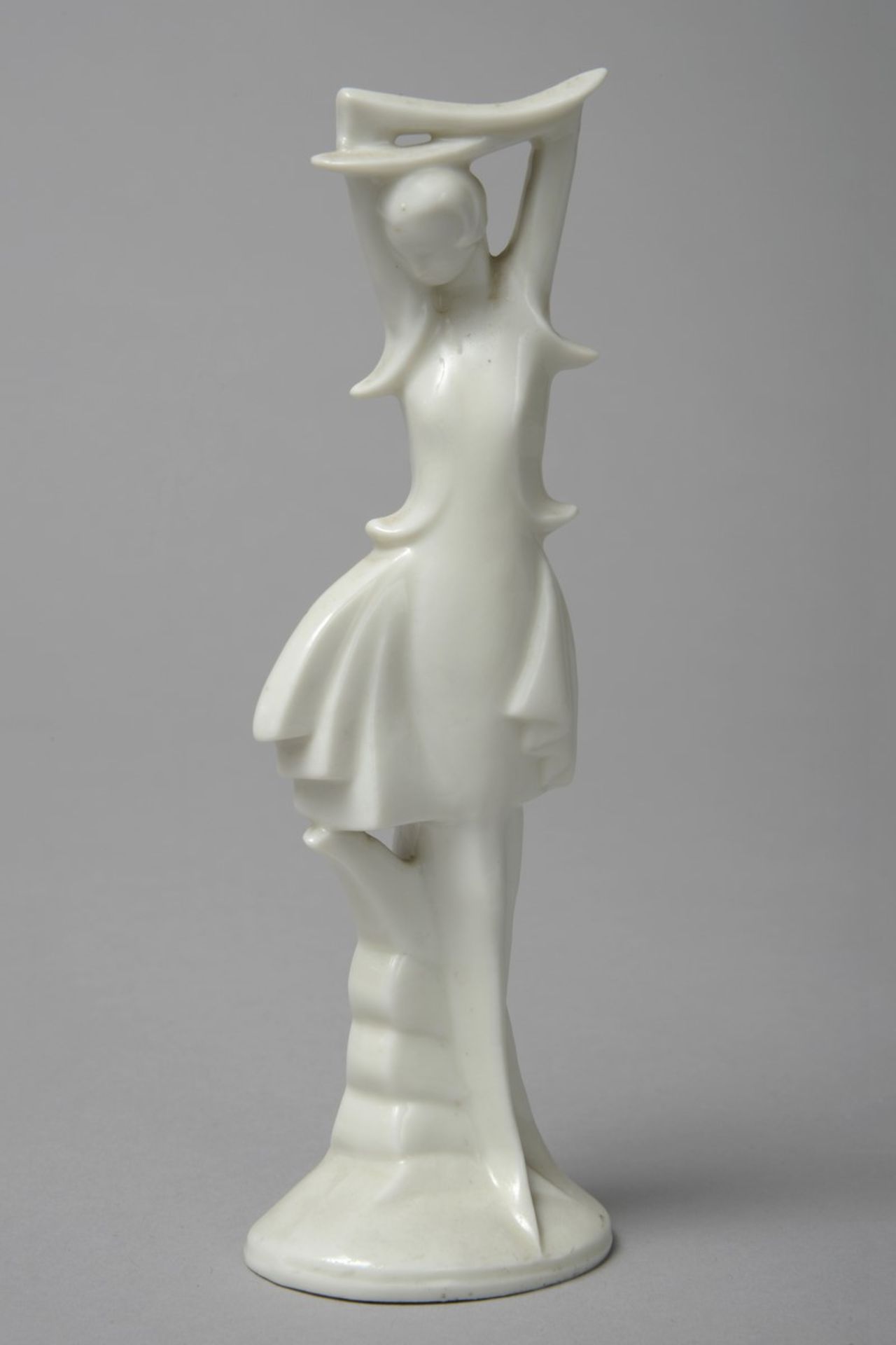 SITZENDORF - Deux danseuses, vers 1920 - Paire de figurines en porcelaine [...] - Bild 2 aus 2