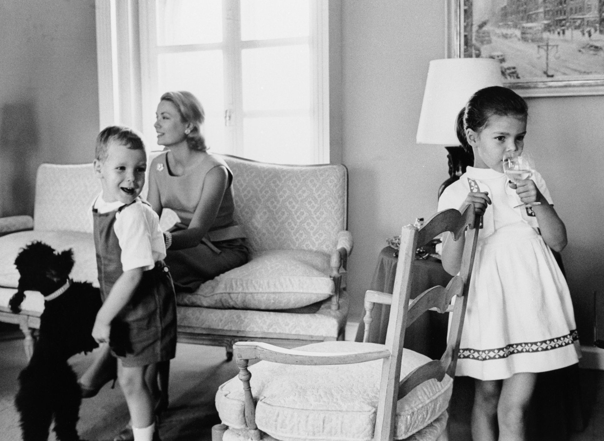 Luc FOURNOL (1931-2007) - Grace Kelly et ses enfants - Tirage argentique, signé - [...]