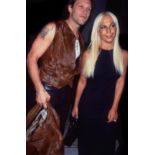 Rose HARTMAN (Née en 1937) - JON BON JOVI & DONATELLA VERSACE. - Donatella Versace [...]