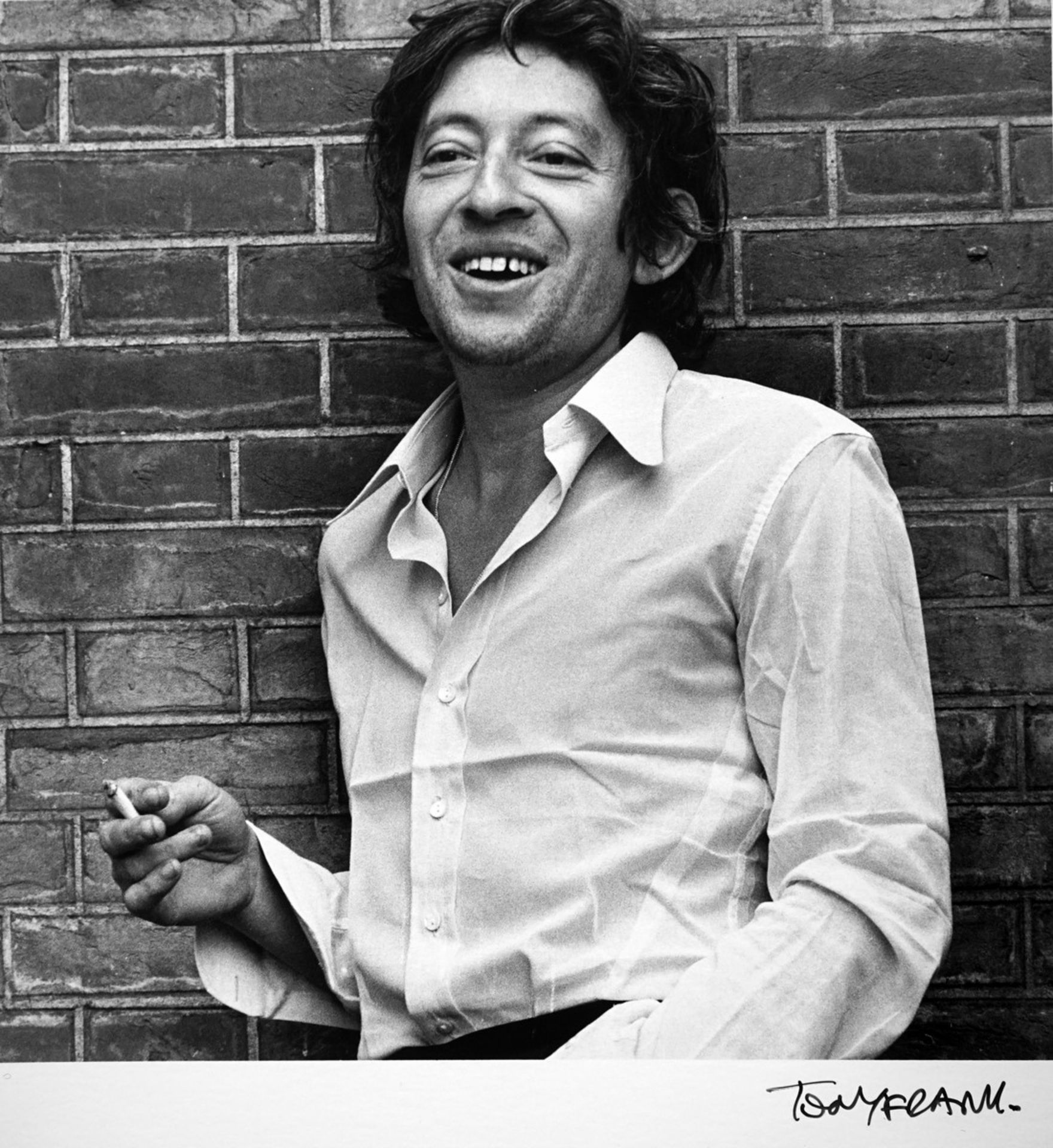 Tony FRANK (Né en 1945) - Serge Gainsbourg - Tirage argentique, signé à [...]