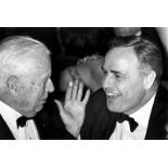 Alain NOGUES (Né en 1937) - Charlie Chaplin et Marlon Brando, 1967 - Tirage [...]