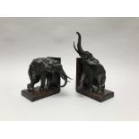 Ary BITTER (1883-1973) & SUSSE FRÈRES (ÉDITEUR) - "Deux éléphants" - Paire de [...]