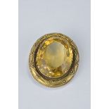 9ct gold brooch with citron in box