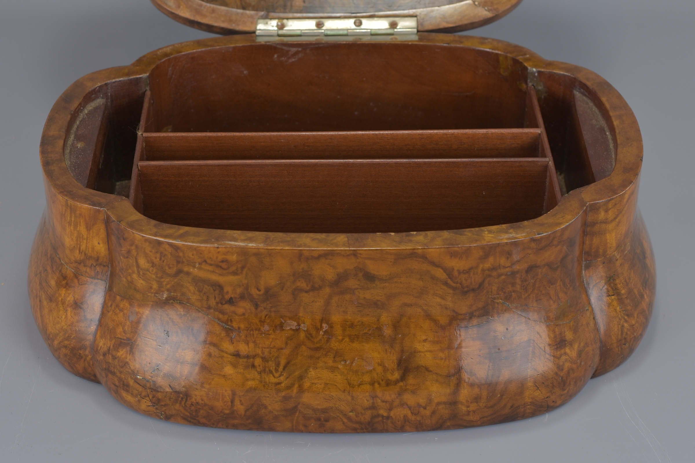 A Walnut Veneer stationary box with silver plague - Image 4 of 6