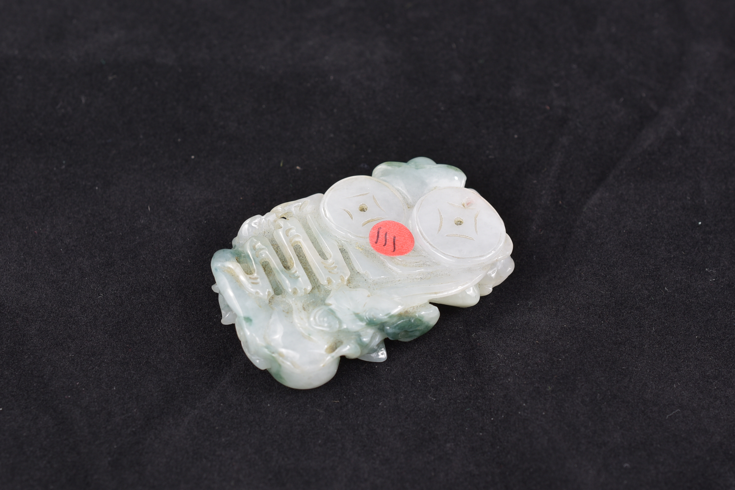 A Chinese carved jadeite pendant. 5 cm. - Image 2 of 6