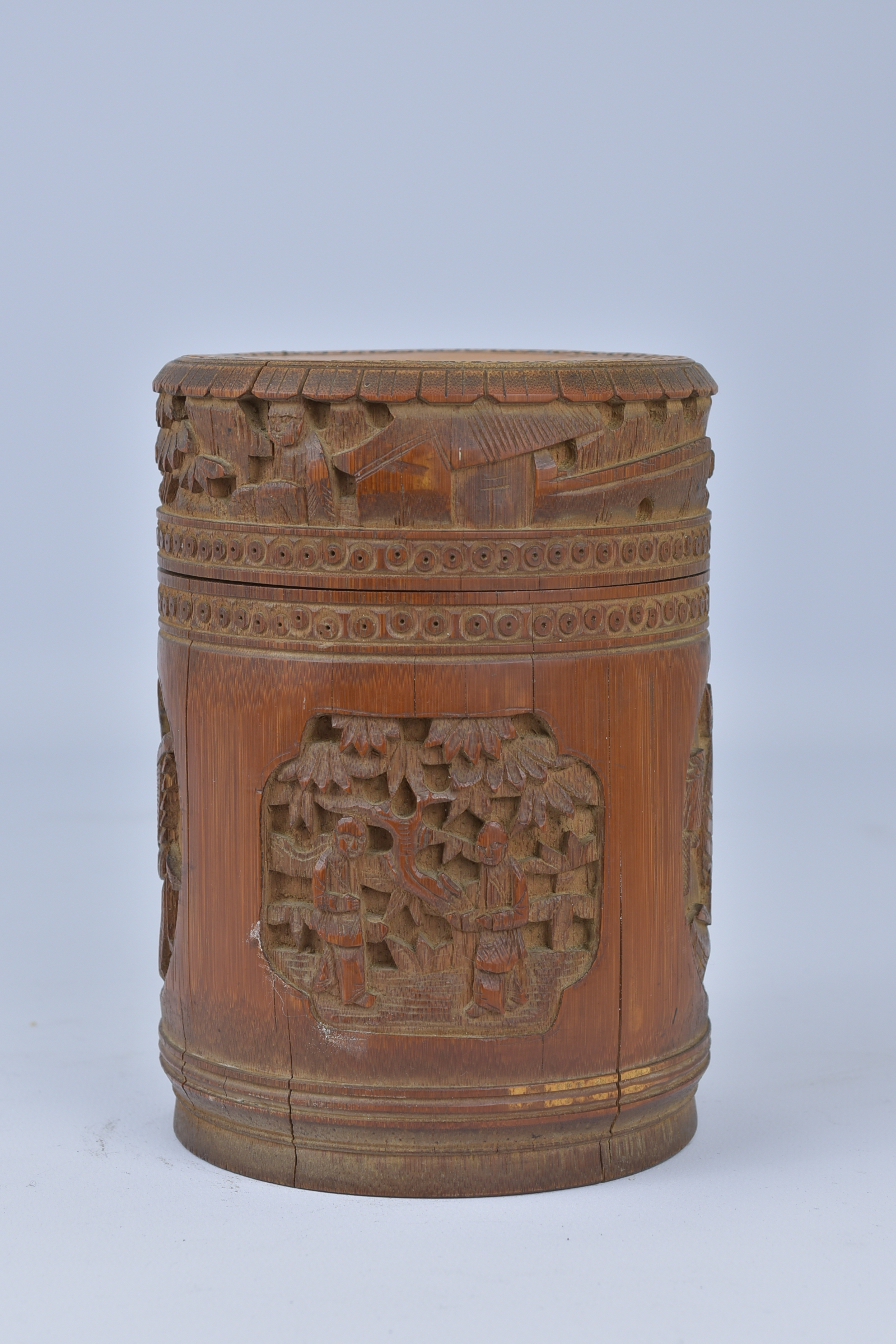 A Chinese Bamboo Box and Cover. 15.9cm tall - Image 3 of 5