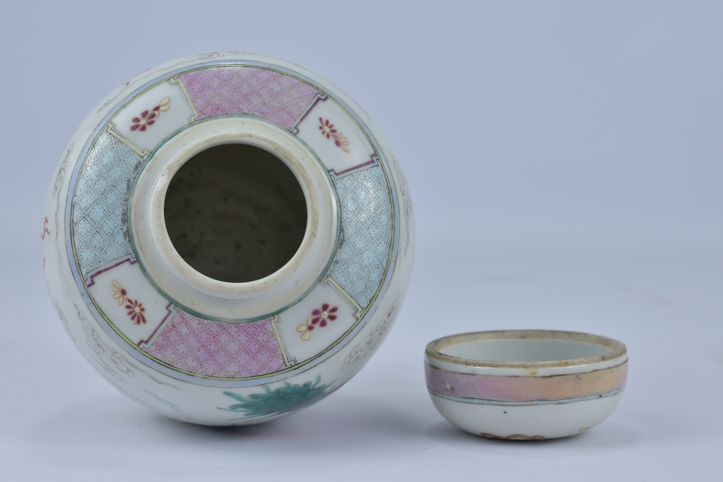 A 19th Century Chinese Famillie Rose porcelain Jar and Cover decorated with two kilin on wooden stan - Image 5 of 6
