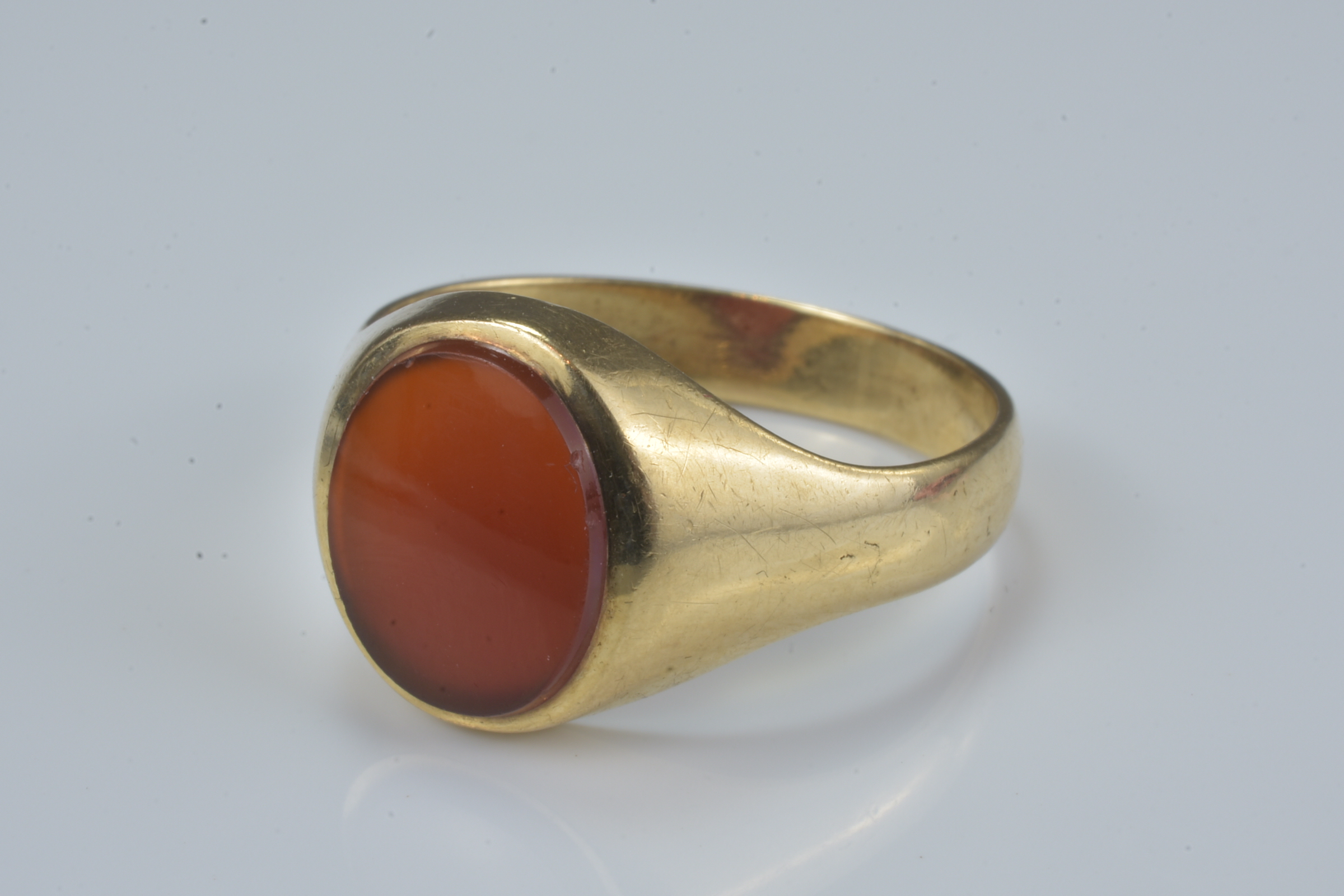 9ct gold ring with agate stone. Size W - Image 2 of 4