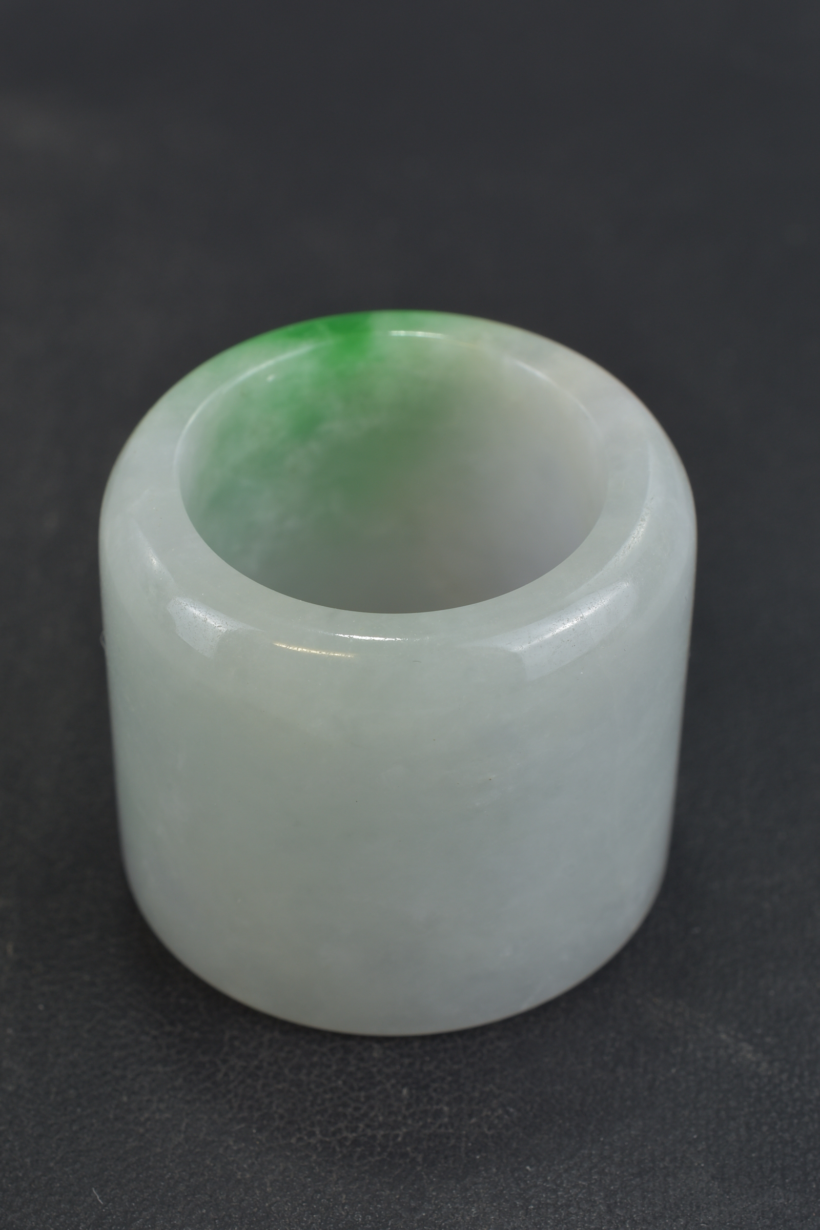 A Chinese jadeite archers ring. 3cm x 3.2cm - Image 2 of 6