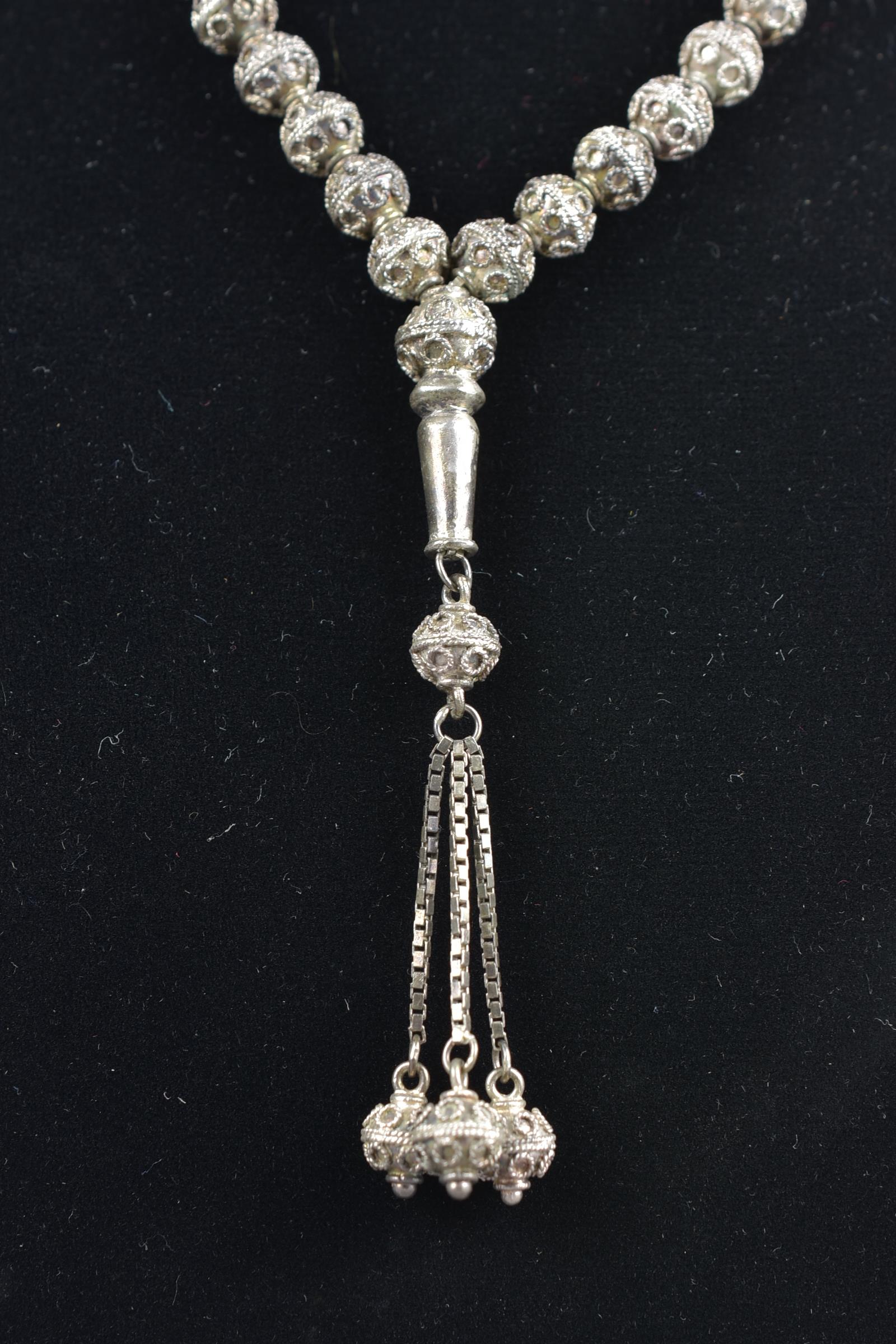 Islamic 19/20th century silver-coloured metal prayer bead necklace - Image 2 of 4