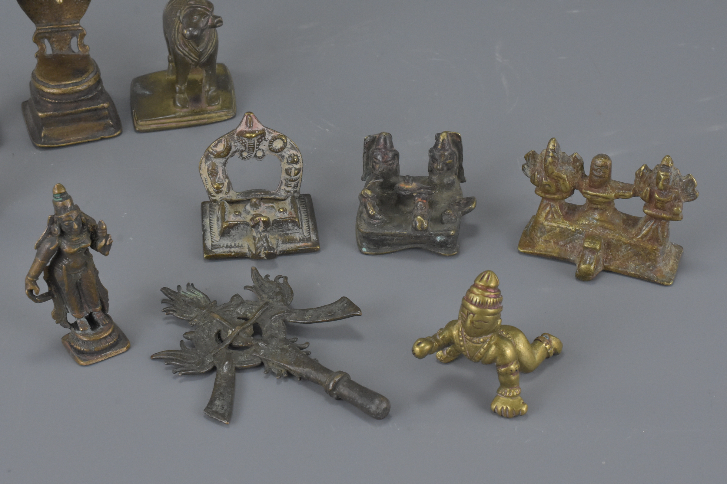A group of eleven various Eastern bronze metal items. 2.5cm – 16cm - Image 3 of 3