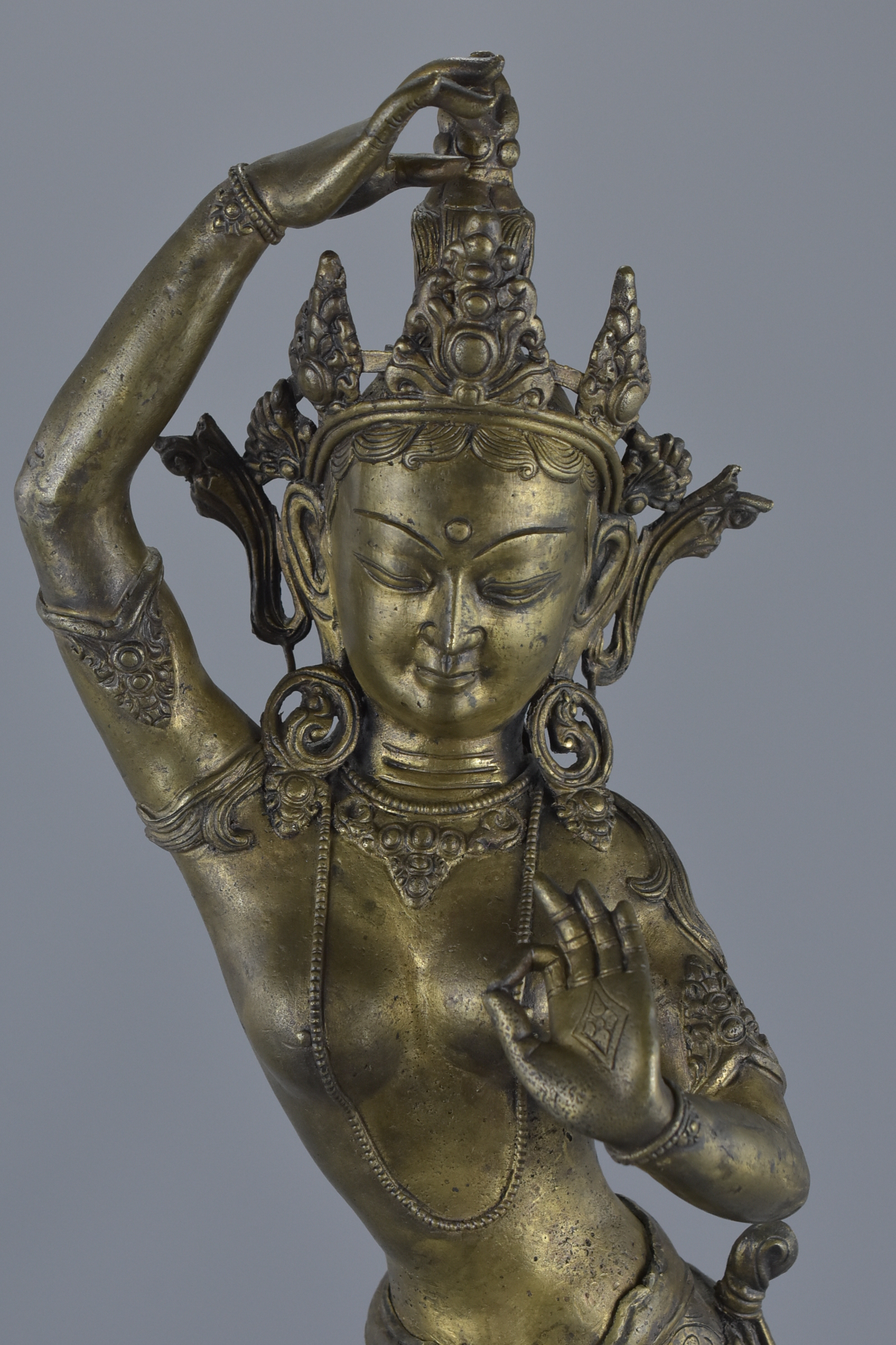 A tall Tibetan bronze standing dancing Tara figure on stand. 57Cm tall - Image 2 of 5