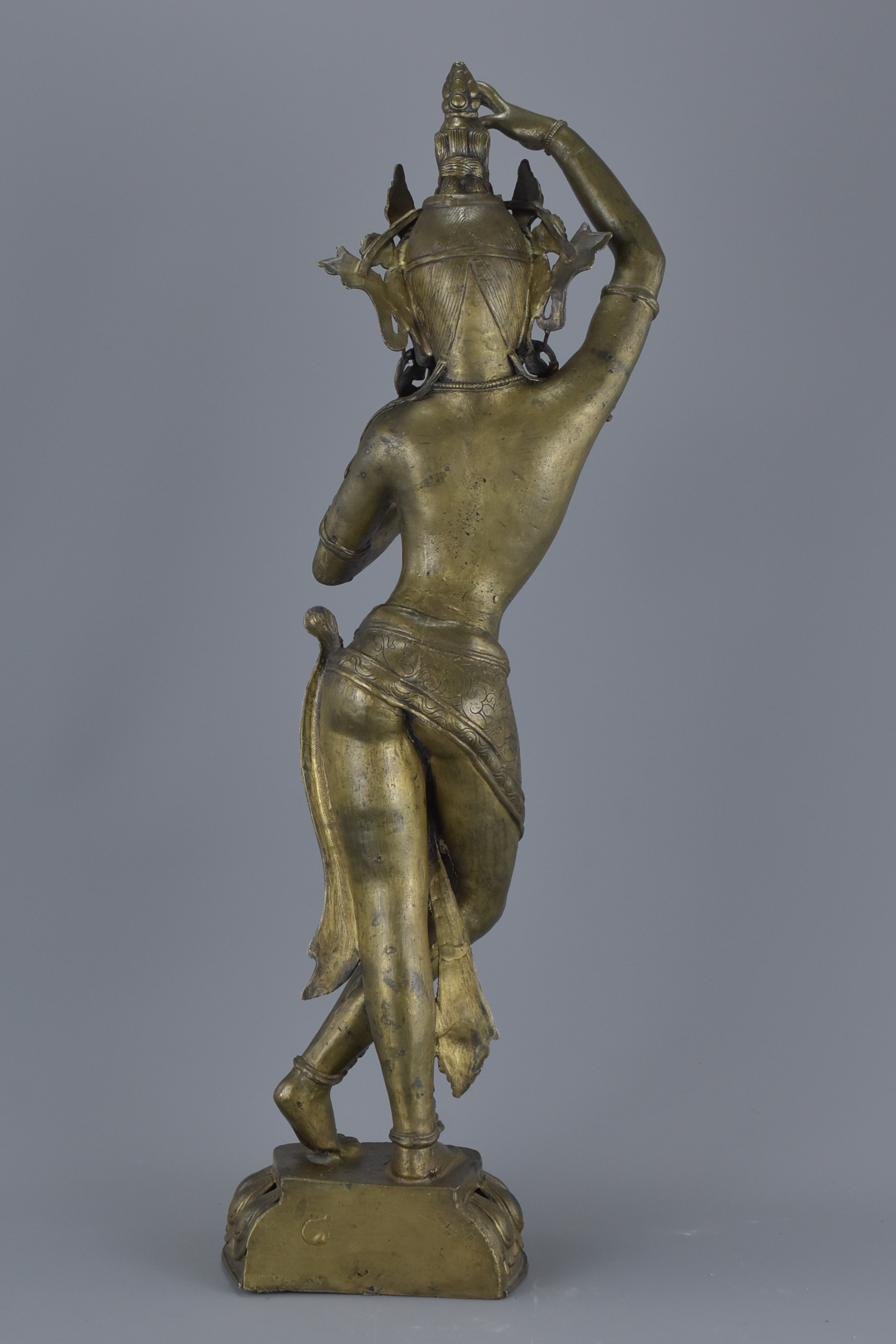 A tall Tibetan bronze standing dancing Tara figure on stand. 57Cm tall - Image 4 of 5