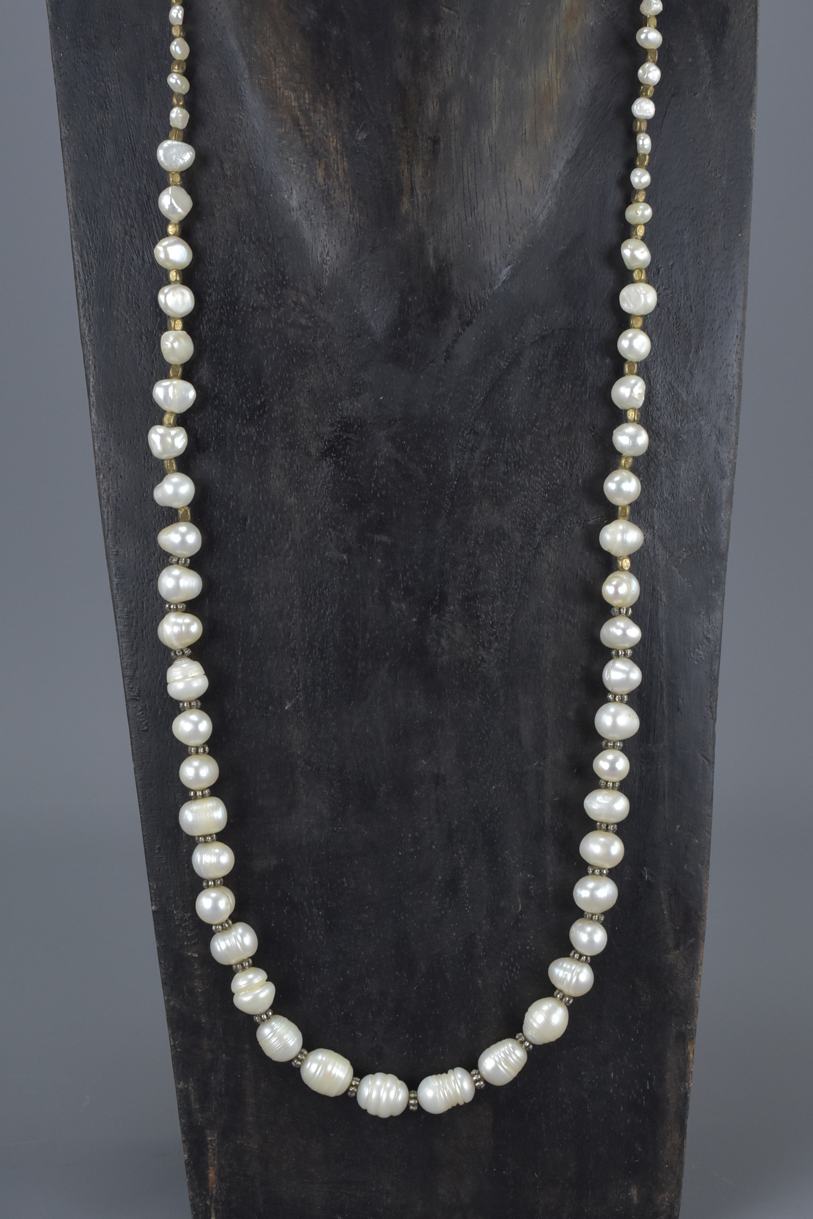 String of Freshwater Pearls with Metal Spacers - Image 3 of 4