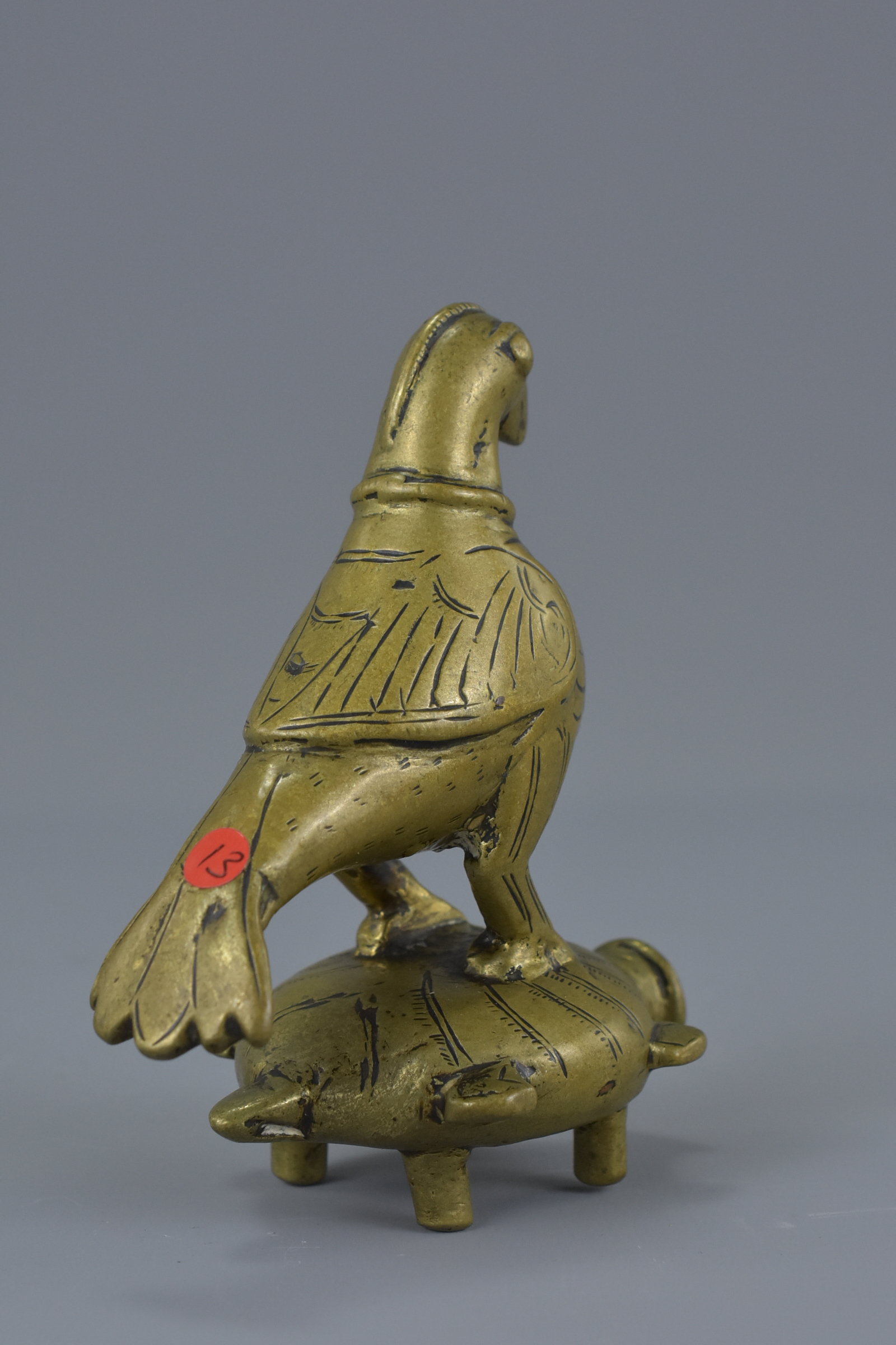 A Middle Eastern bronze fitting - Image 4 of 5