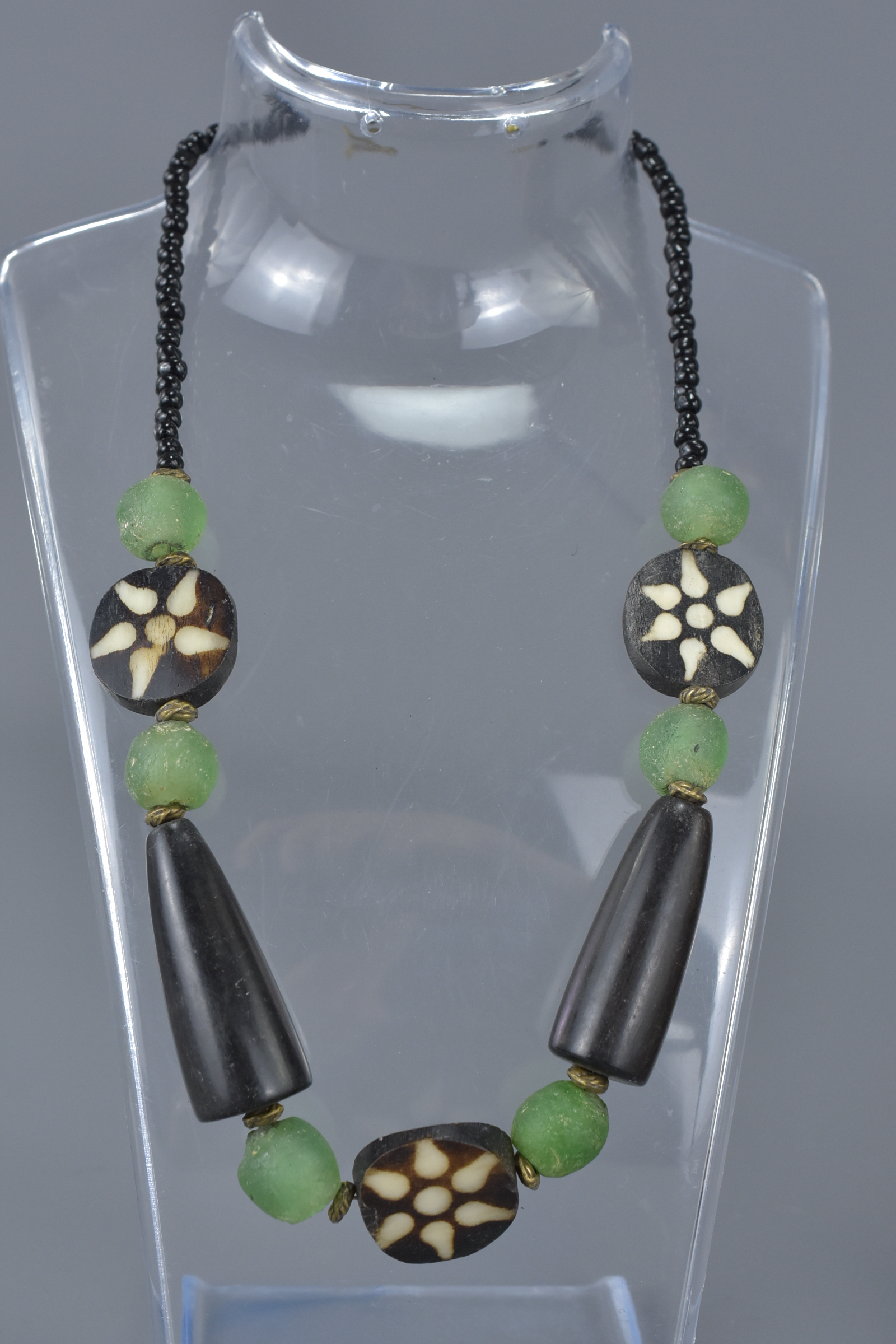 Natural Polished Stone Necklace - Image 2 of 6