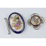 Late 19th / Early 20th century Japanese Porcelain buckle and brooch